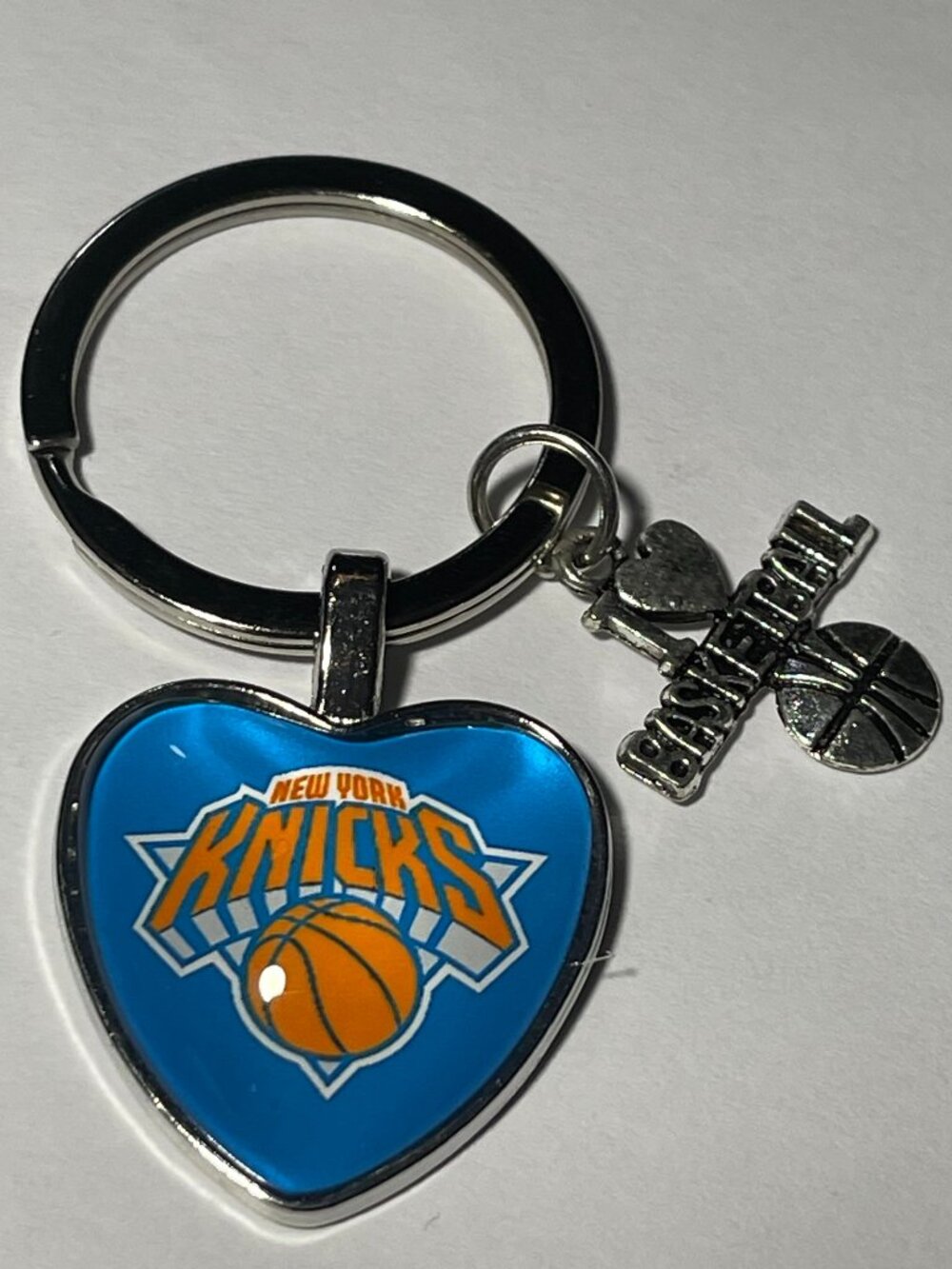 New York Knicks NBA I Love Basketball Keychain NEW!!